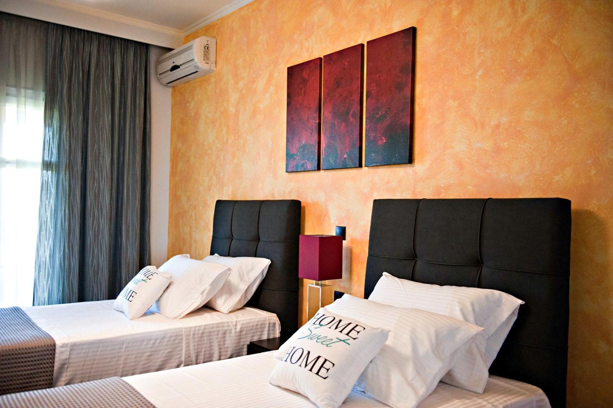 Serenita Apartments Эрмонес Экстерьер фото