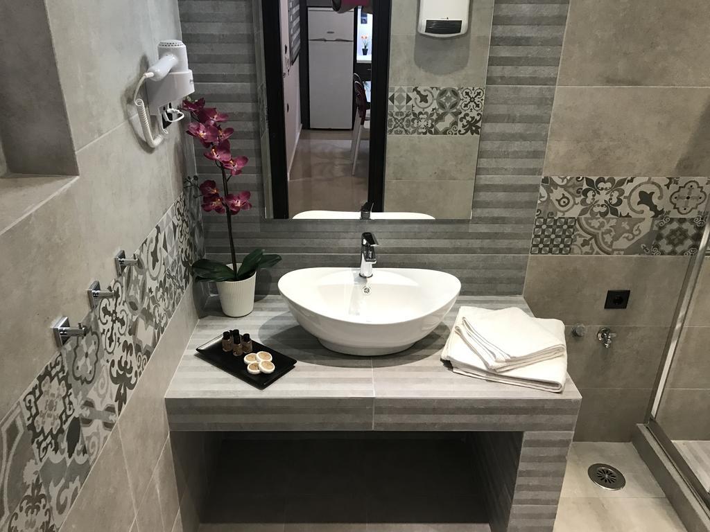 Serenita Apartments Эрмонес Экстерьер фото